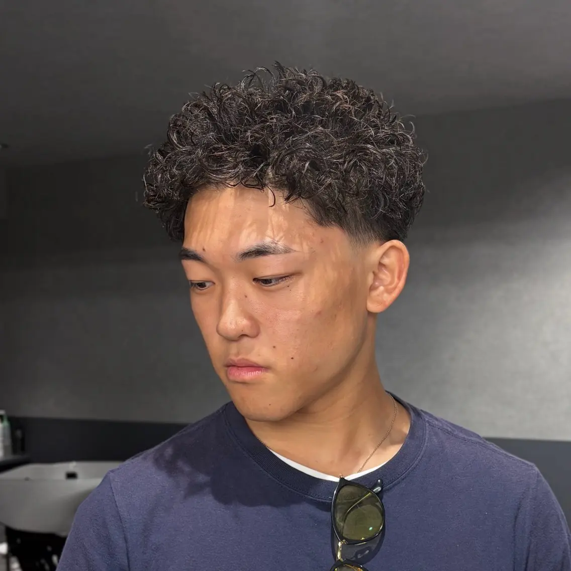 メンズ フェードカット メンズパーマ カット パーマ 志村 シュンスケのヘアスタイル