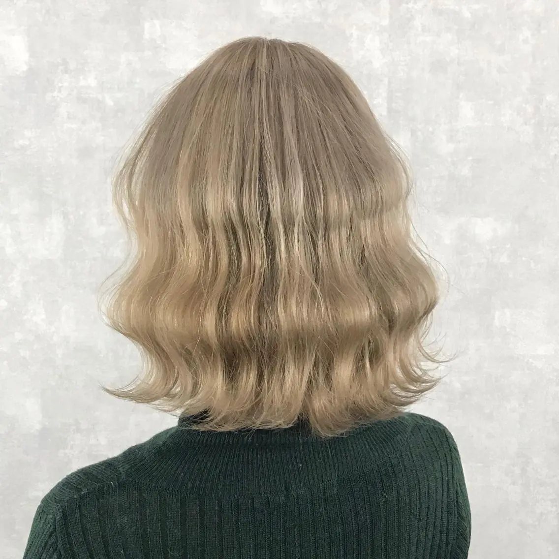 ショート カラー アッシュ ベージュカラー ブリーチ ホワイトアッシュ タンバルモリ K-POP好き美容師 🇰🇷Kai.Yのヘアスタイル