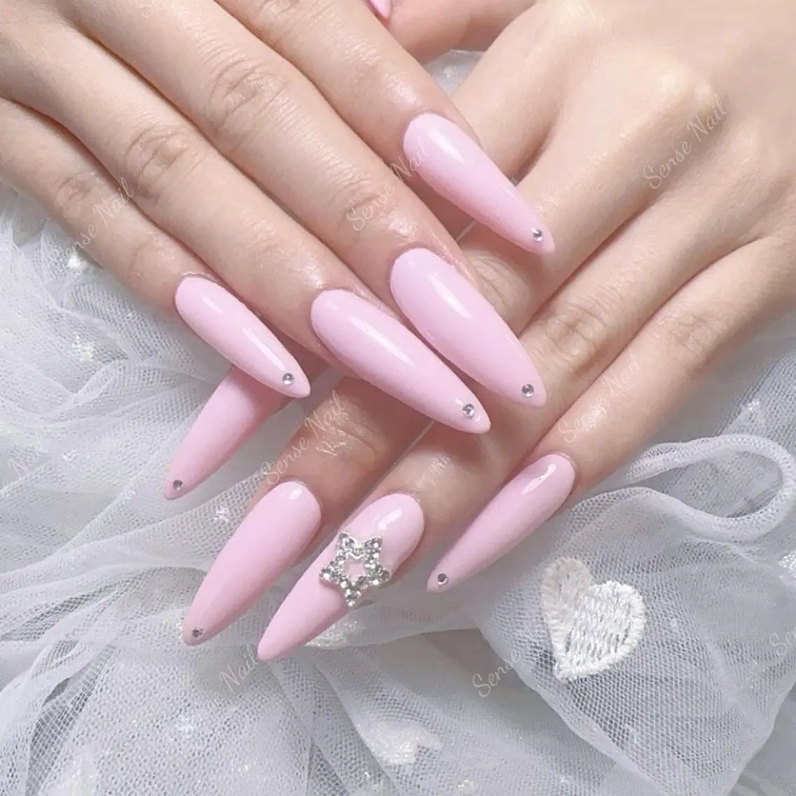 ネイル ハンドネイル ハンドケア Maiii 💗のネイルデザイン