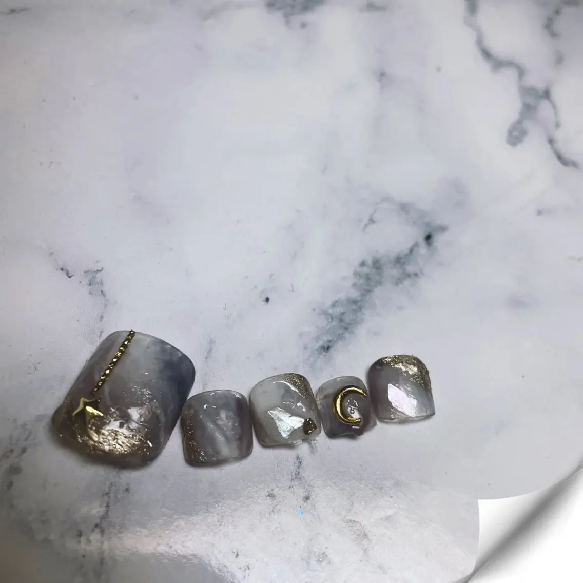 ネイル フットネイル ミラーネイル ニュアンスネイル NAIL★M 真紀のネイルデザイン