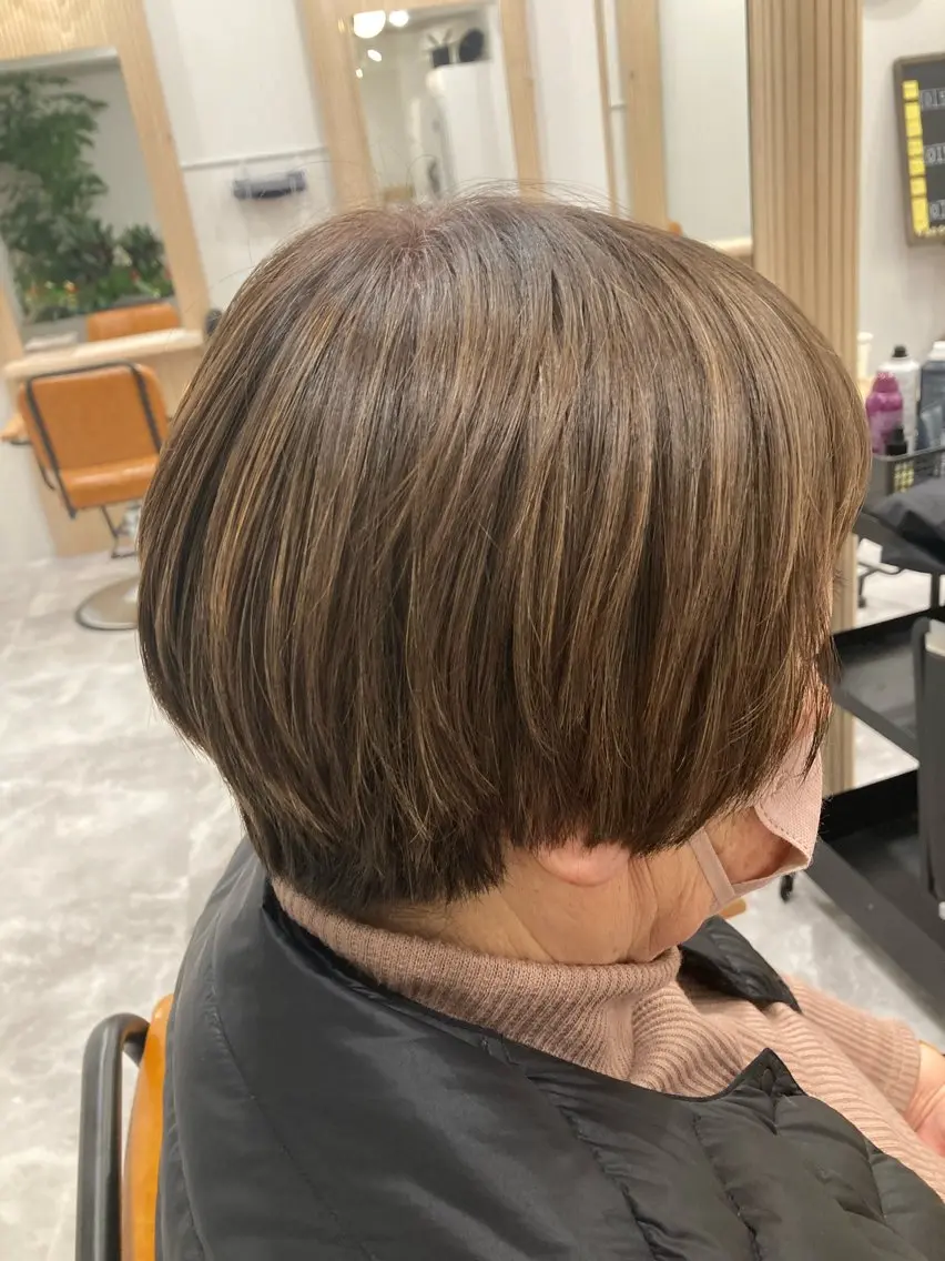 ショート カラー ハイライトカラー ハイライト カラー400種類以上 仁香𓂃 𓈒𓏸のヘアスタイル