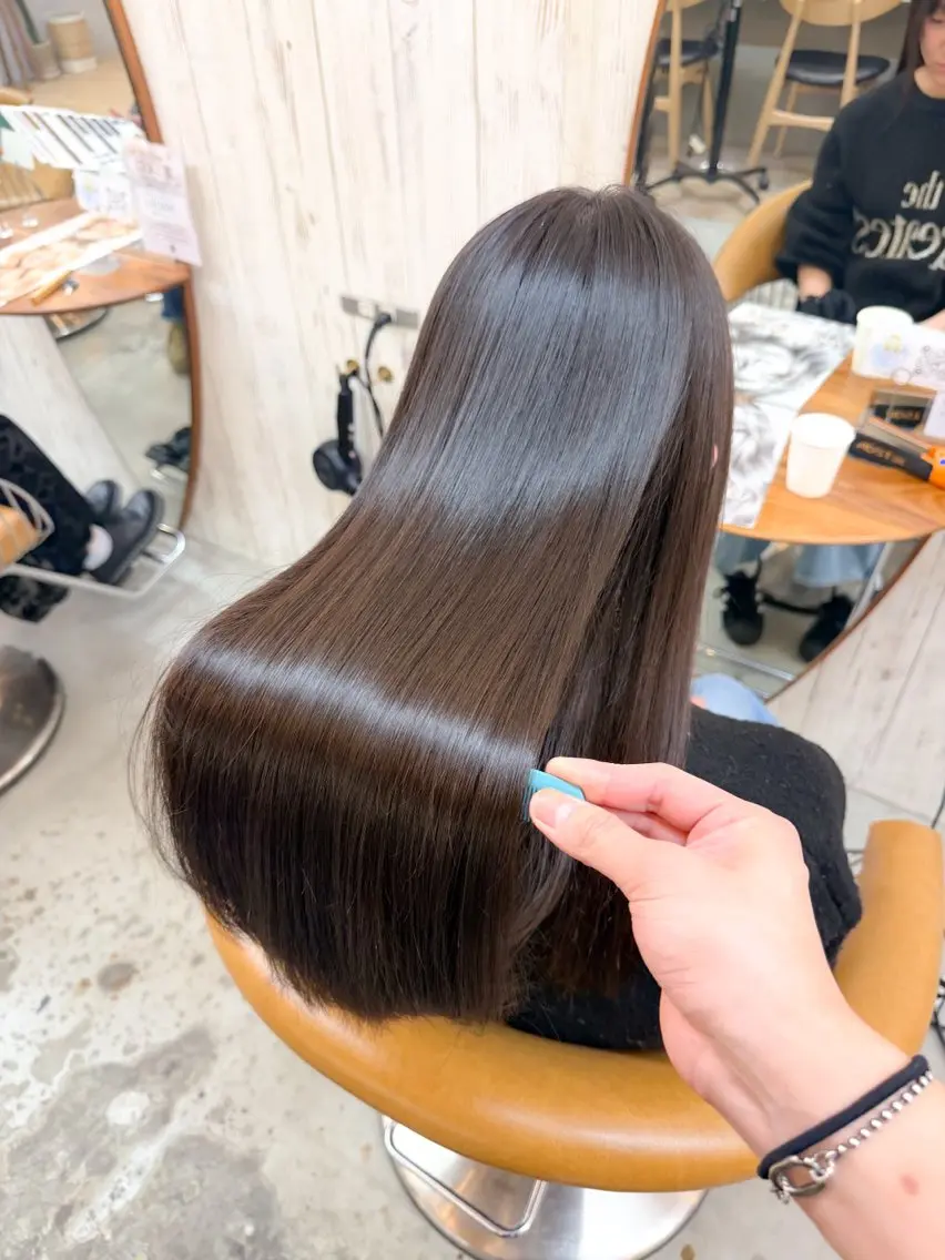 ロング カラー 髪質改善 縮毛矯正 カット 縮毛矯正 トリートメント 巻ける縮毛矯正✨ ボブ/ショートともきのヘアスタイル