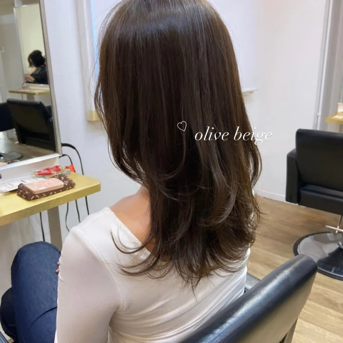セミロング カラー ベージュカラー ブリーチ ケアブリーチ 透明感カラー ダブルカラー mai 🎀 / 梅田美容室のヘアスタイル