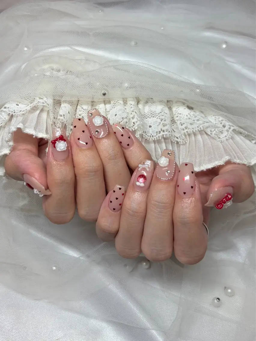 ネイル アートネイル ドット ハンドネイル sissy moeのネイルデザイン