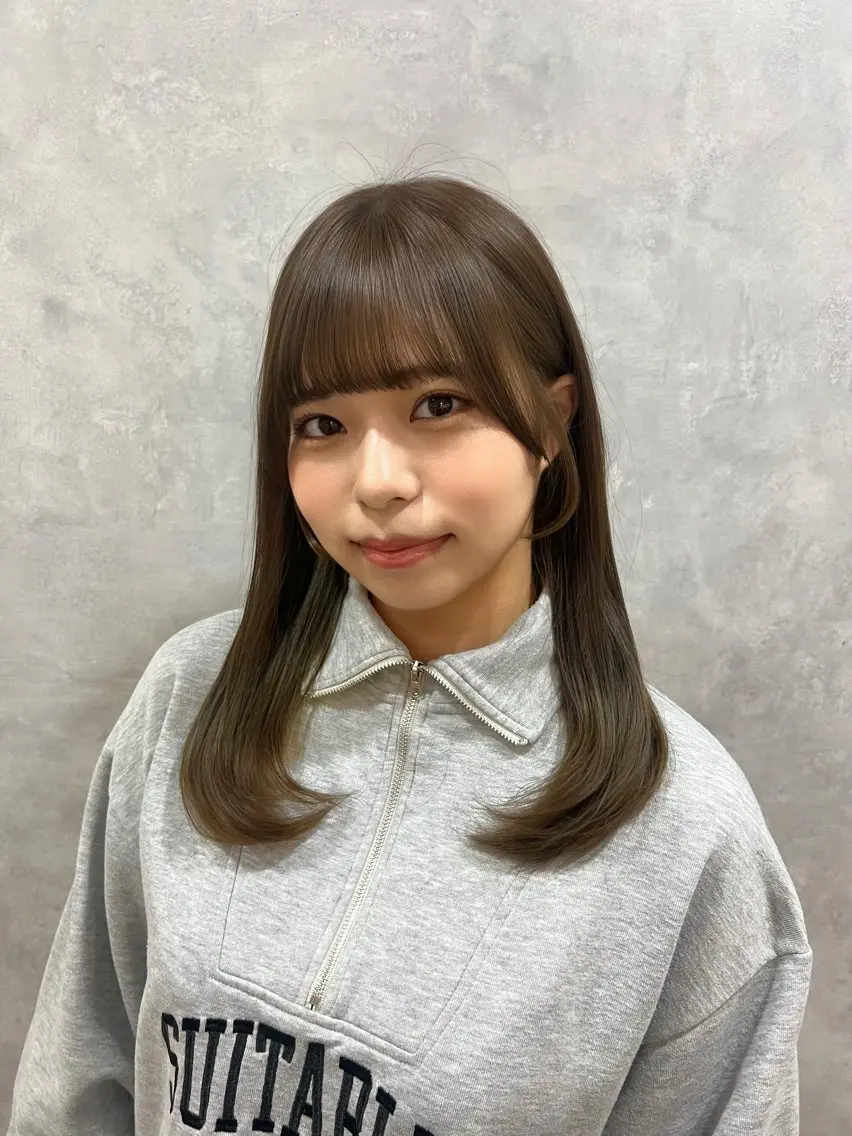 セミロング 📧みずき/ブルベ 韓国レイヤー📧のヘアスタイル