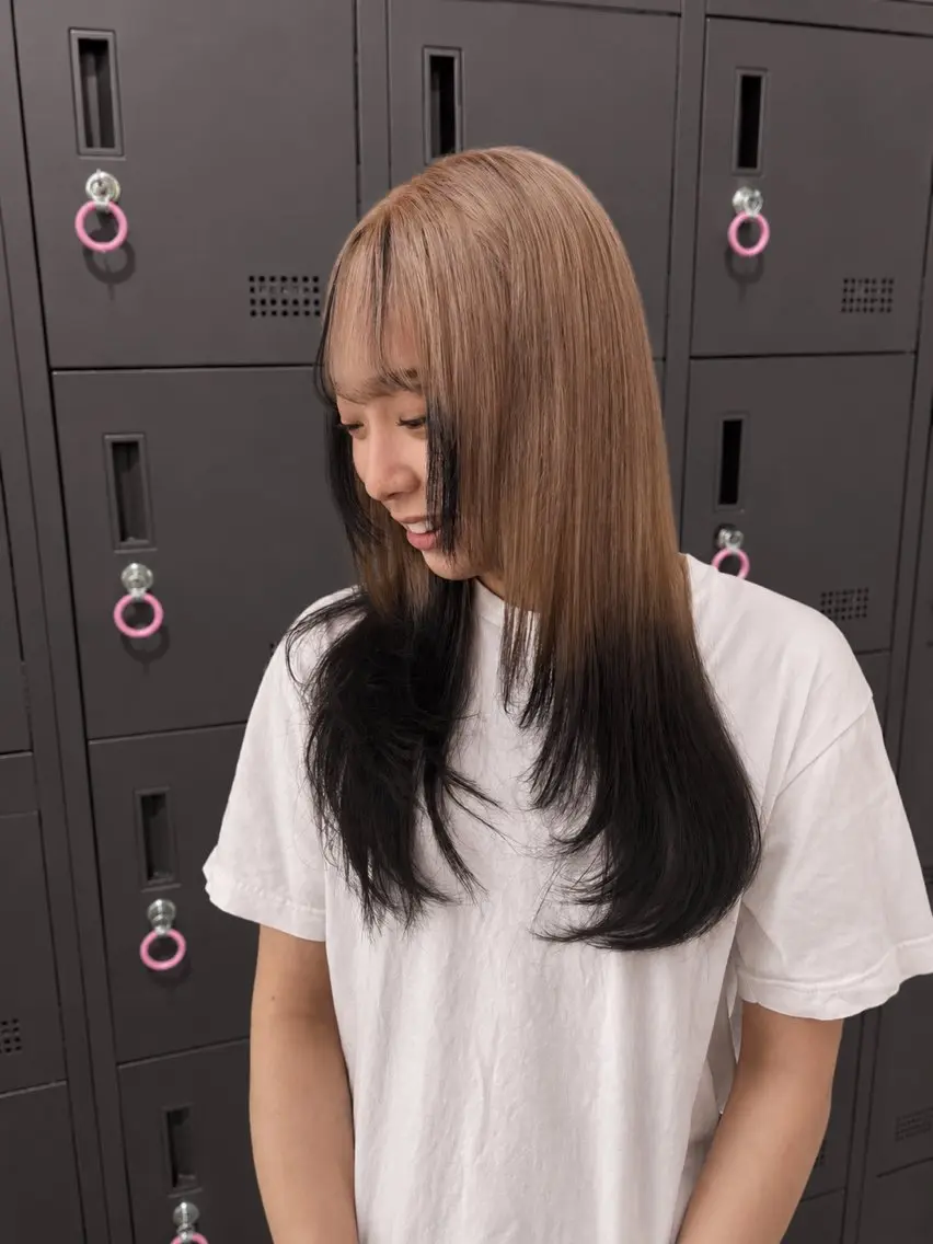 ロング 🍒ベージュ×エンド カラー🍒まゆかのヘアスタイル