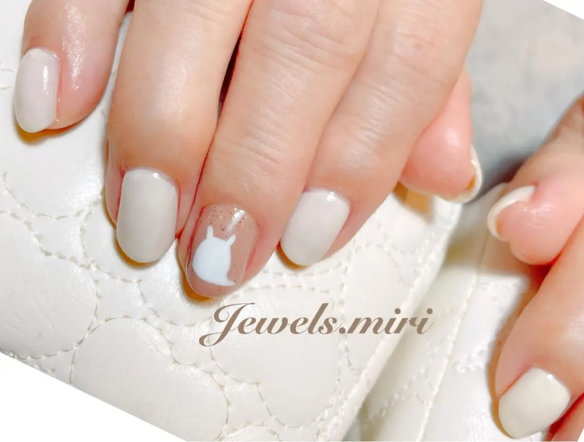 ネイル アートネイル ジェルネイル シンプルネイル 春ネイル 夏ネイル ネイルサロン Jewels Mのネイルデザイン