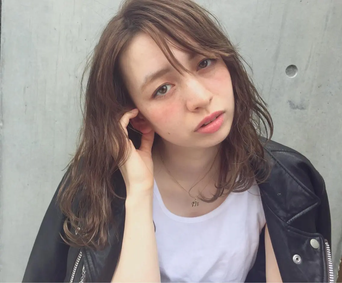 セミロング ハイライト 透明感カラー🌿ボブ ✨飛田 ケイのヘアスタイル