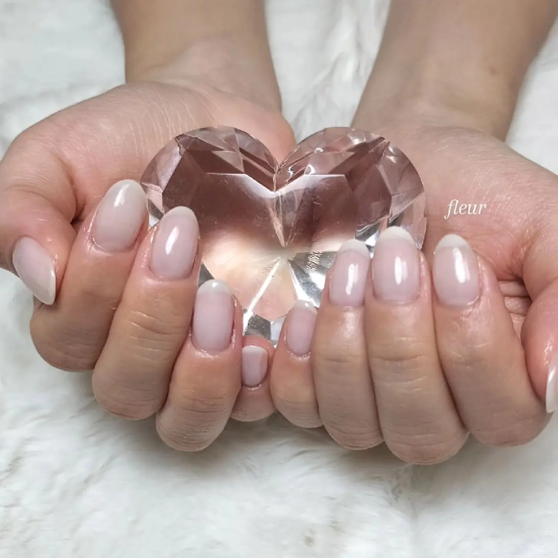 ネイル クリアネイル megumi. sのネイルデザイン