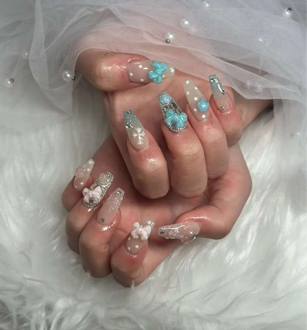 ネイル フレンチネイル ジェルネイル ガラスフレンチ ハロウィン ハート ハンドネイル H.baby Nail Salonのネイルデザイン