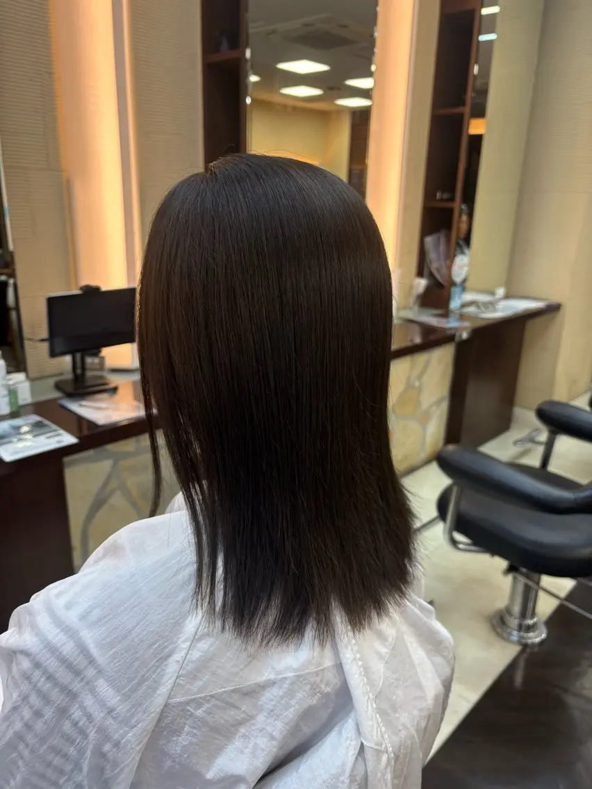 ロング カット ヘアカラー 細田 舞乃のヘアスタイル