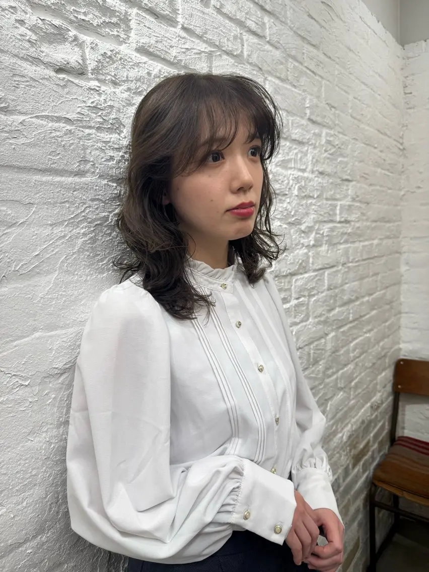 セミロング カラー ムロ 二子玉川駅のヘアスタイル