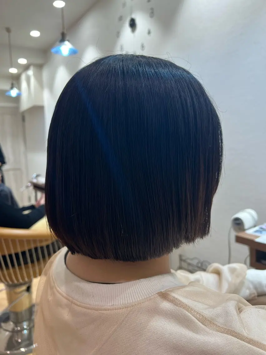 ミディアム ボブ 城 梨音のヘアスタイル