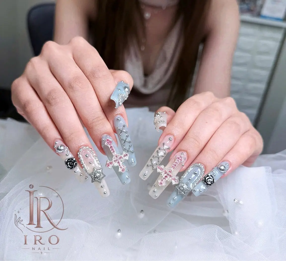 ネイル ハンドネイル IRO Nail Studioのネイルデザイン