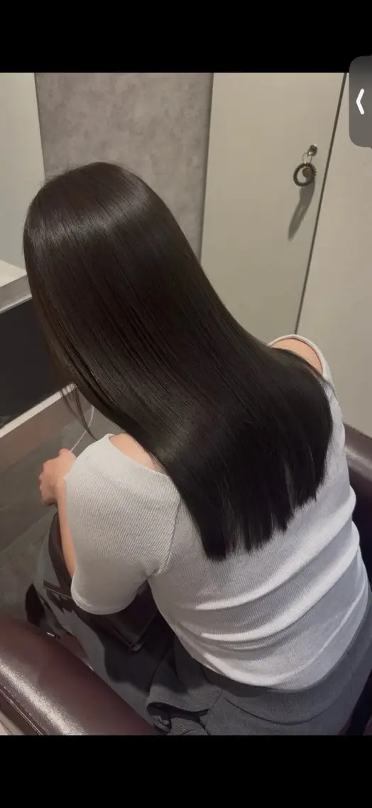 セミロング カット ヘアカラー トリートメント コン/ 違いが分かる縮毛矯正のヘアスタイル