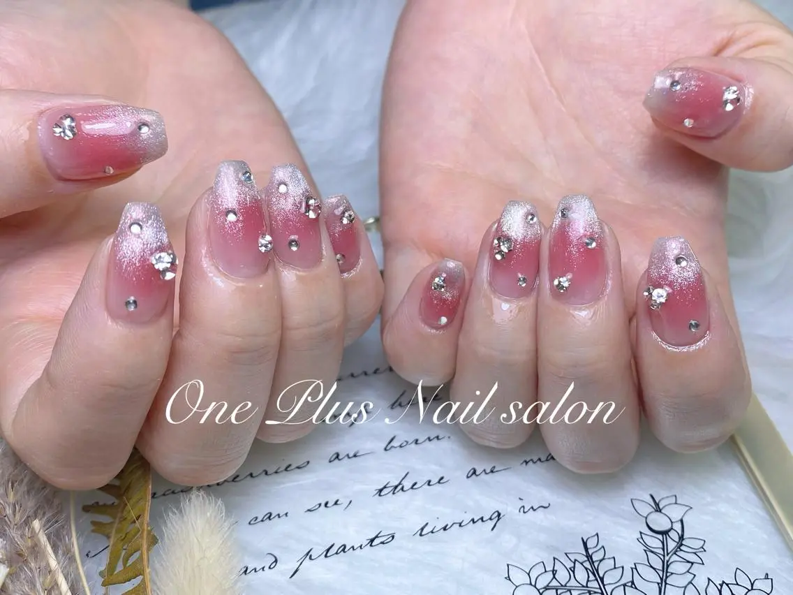 ネイル One Plus Nail Salonのネイルデザイン