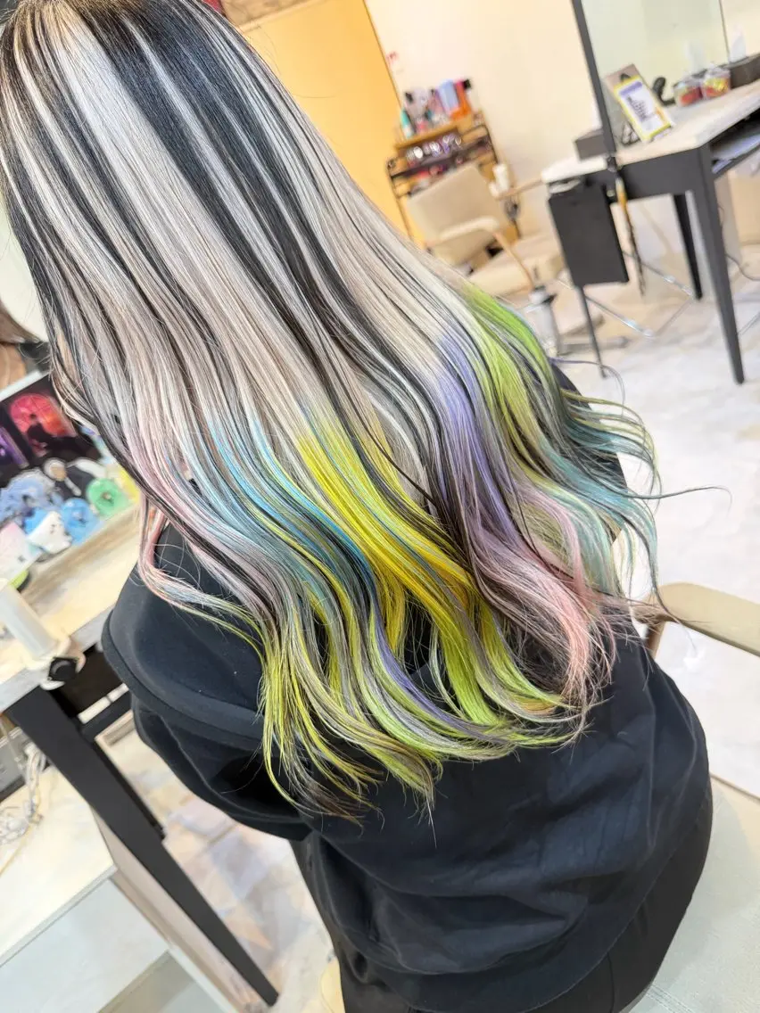 ロング カラー ヘアカラー 派手髪/ハイトーン/ エクステ✨ユウキのヘアスタイル