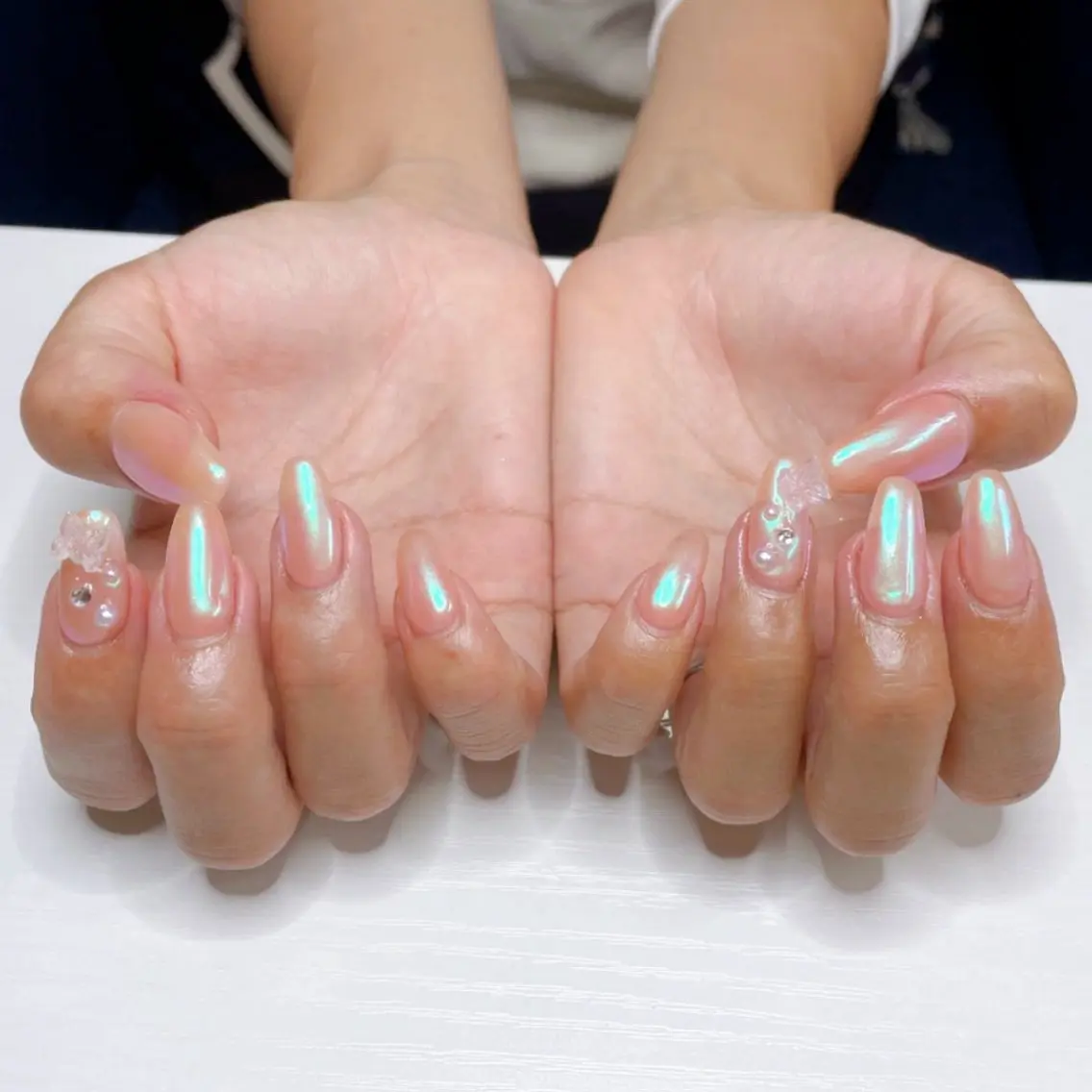 ネイル オーロラネイル aya 🤍nailのネイルデザイン