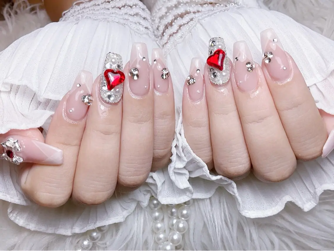 ネイル ハンドネイル 🍭Yun nail hyejin🌸のネイルデザイン