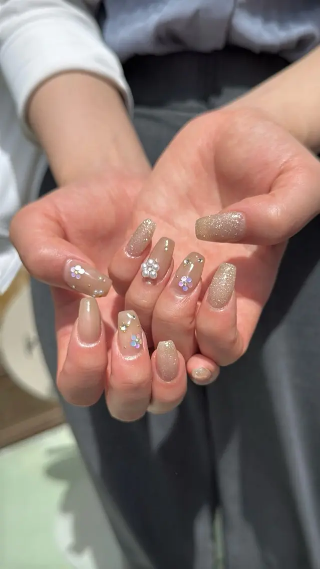 ネイル フラッシュネイル フラッシュマグ フットネイル フレンチネイル 韓国ネイル ハンドネイル SAKU nail 作島茜のネイルデザイン