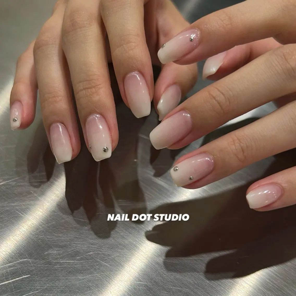 ネイル ハンドネイル NAIL DOT STUDIO　aiのネイルデザイン