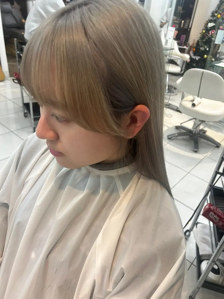 ミディアム 顔周りカット カット 横須賀中央人気カラー /くるみ🎀‎🤍のヘアスタイル