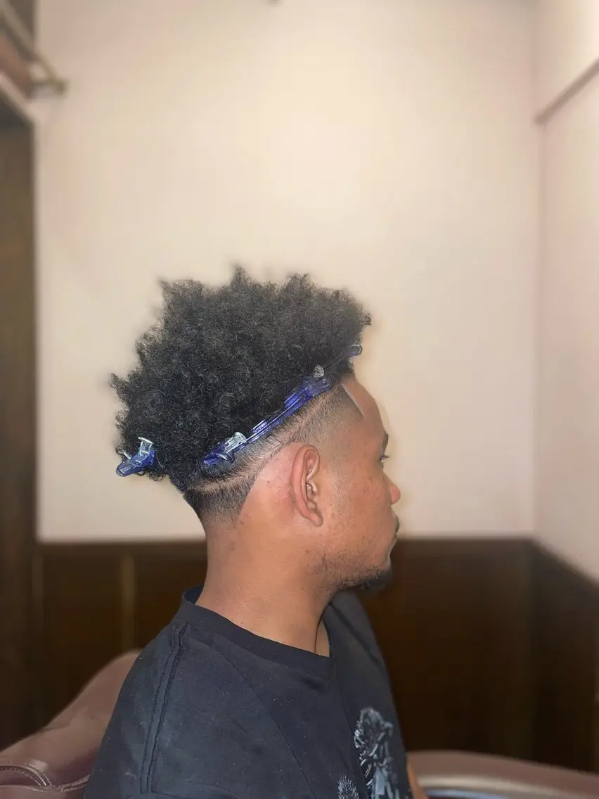 メンズ ITO TOMのヘアスタイル