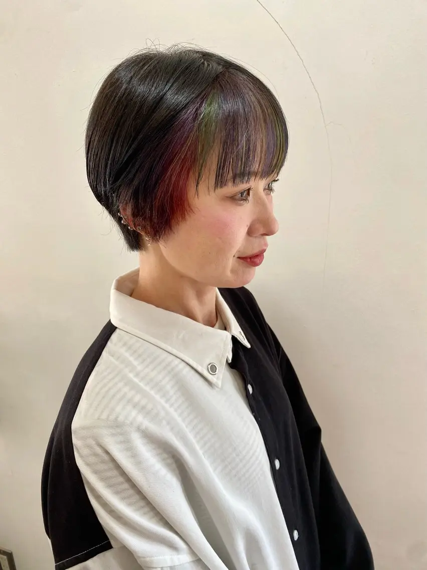 🌷カット＋ポイントブリーチ＋ポイントカラー🌷(インナーカラー、イヤリングカラー、フェイスフレーミング、裾カラー)の写真