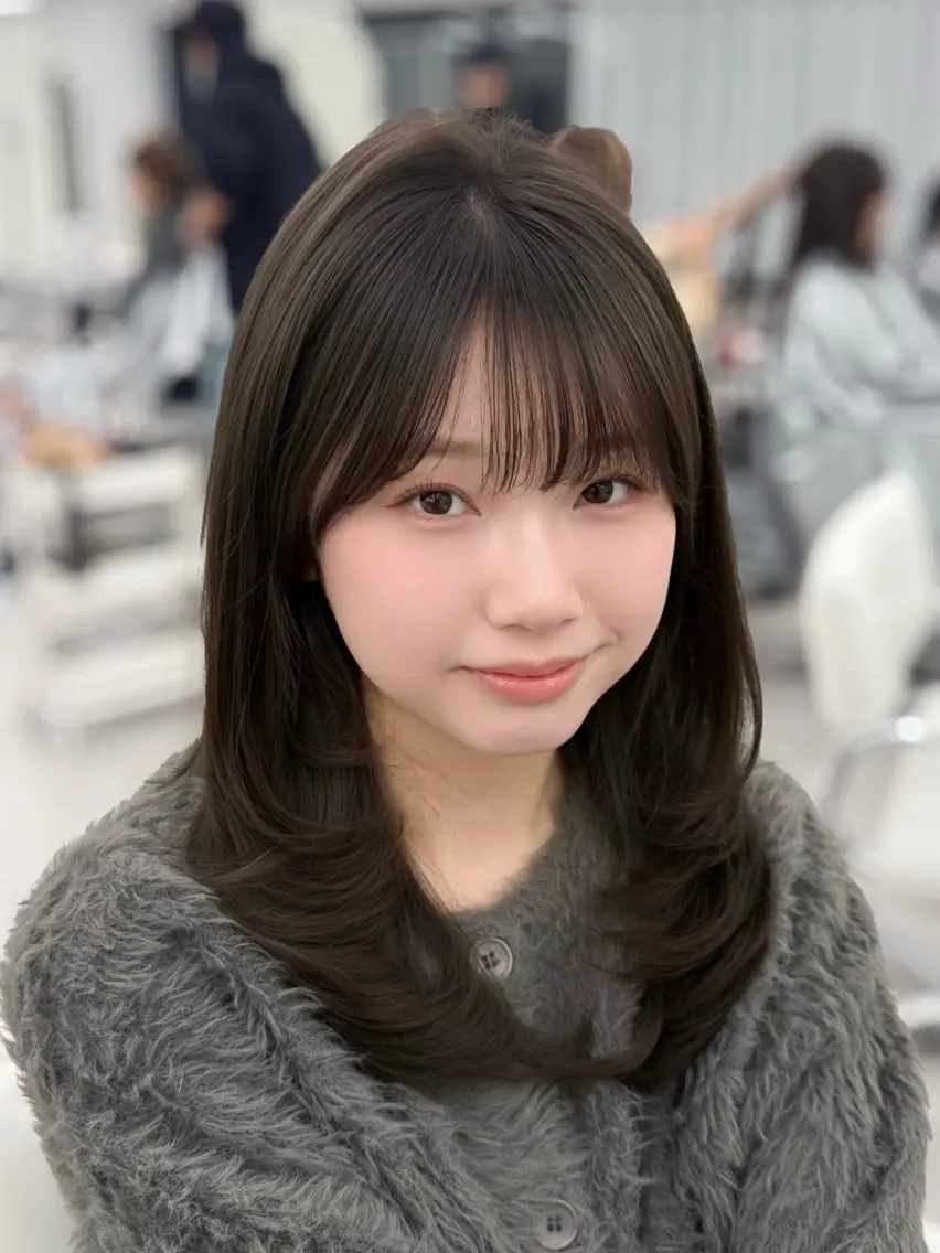 ロング カラー 透明感カラー 顔まわりレイヤー 顔周りカット ハッシュカット 髪質改善 カット ヘアカラー トリートメント 韓国ガーリーヘア🎀 Sayaka🤍のヘアスタイル