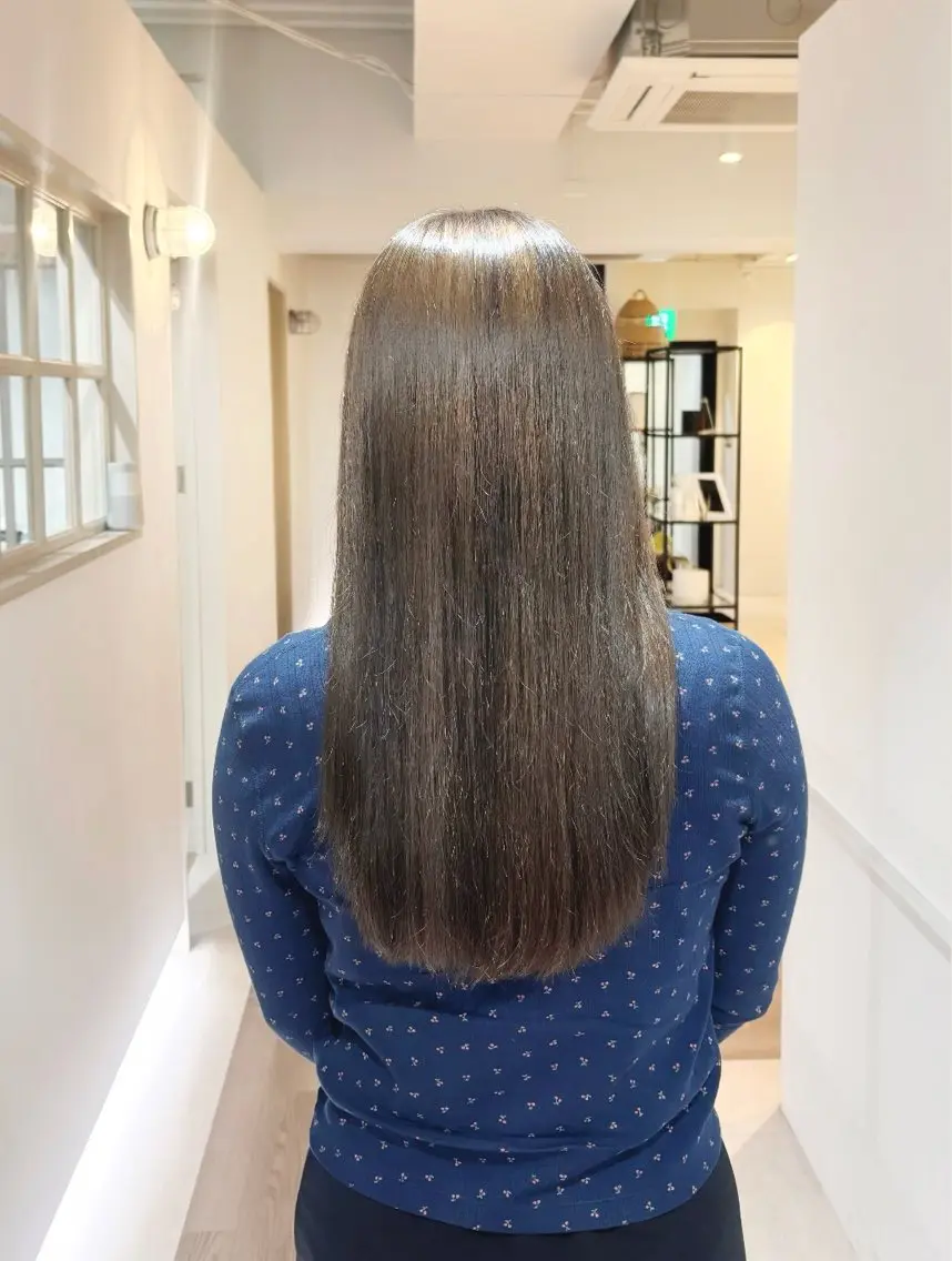セミロング ヘアカラー 大塚 美侑のヘアスタイル