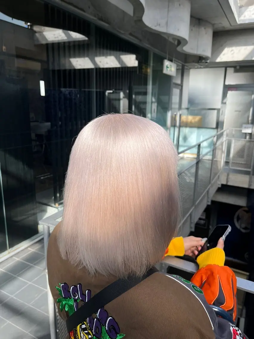 ミディアム 京都駅ハイトーン特化 /GAKUTOのヘアスタイル