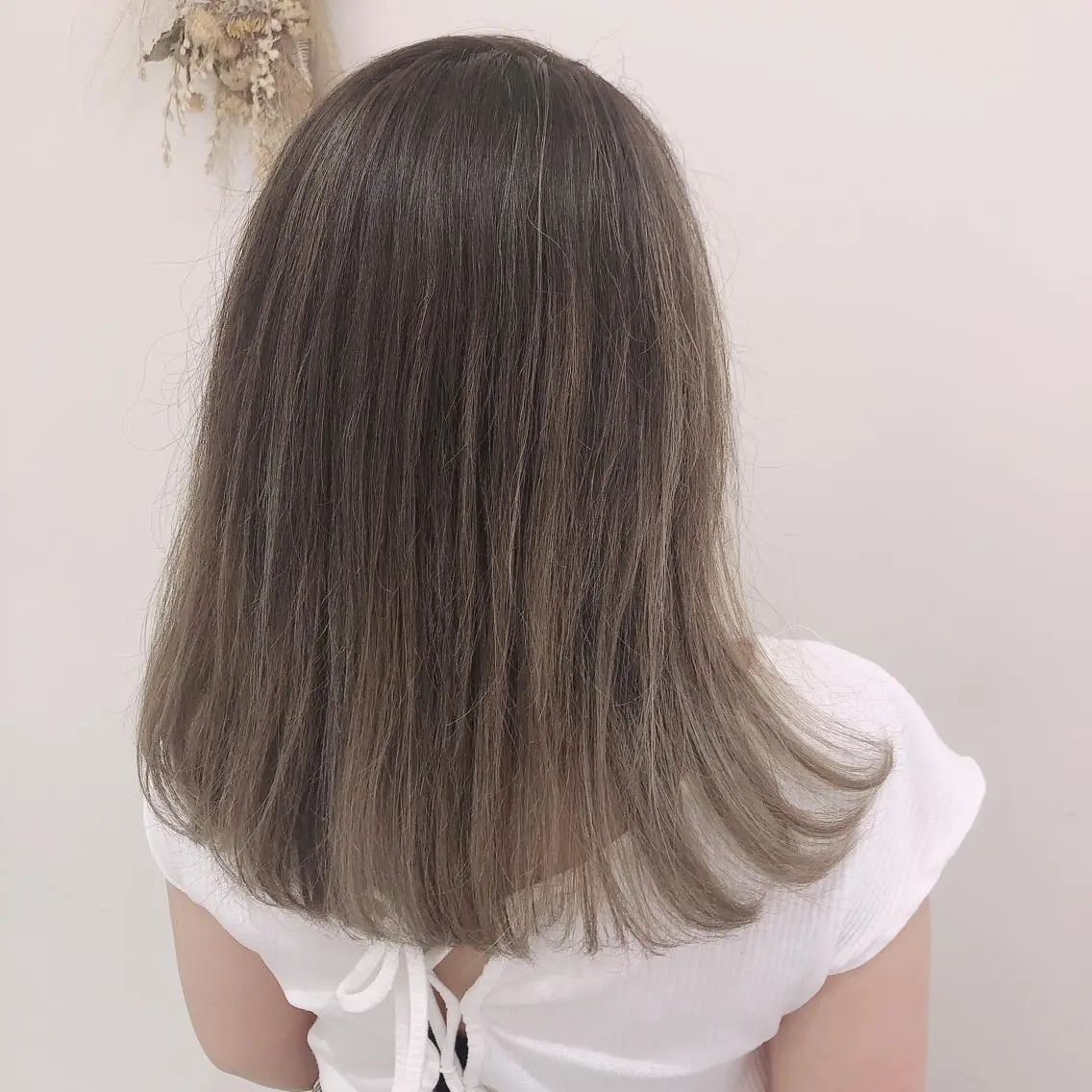 セミロング カラー cyan SANAMIのヘアスタイル