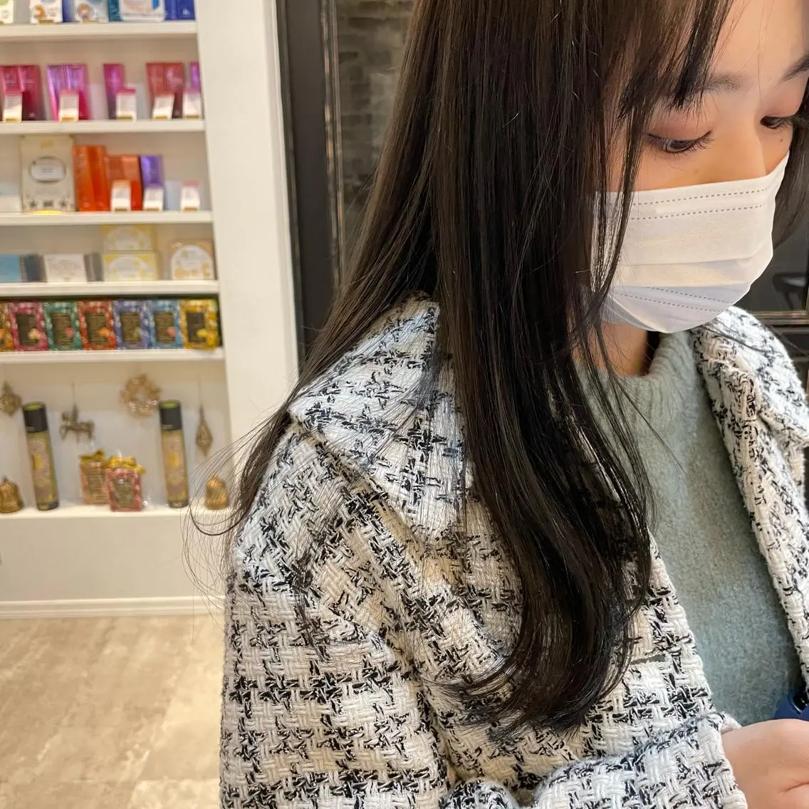 カラー 鈴木 紗耶子のヘアスタイル
