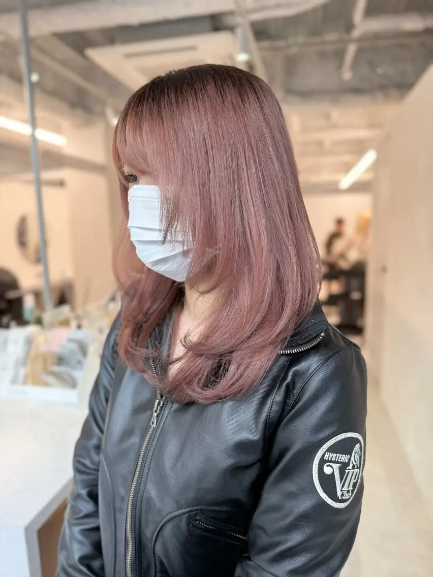 セミロング 韓国風ヘア レイヤーカット 似合わせカット レイヤー／ハイトーン 🍎森貝洋亮🍎のヘアスタイル