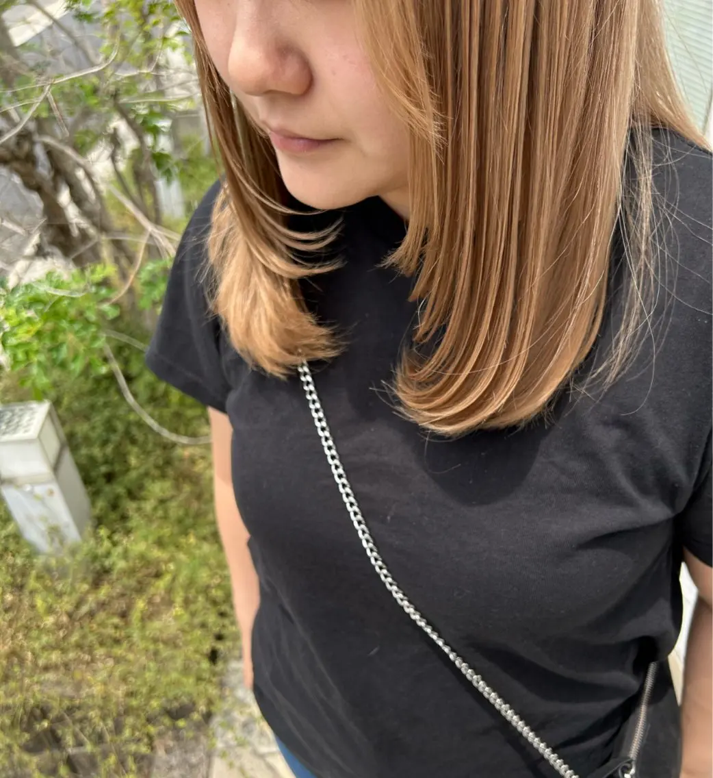 セミロング 顔まわりレイヤー 顔周りカット レイヤーカット 樋富 優香のヘアスタイル