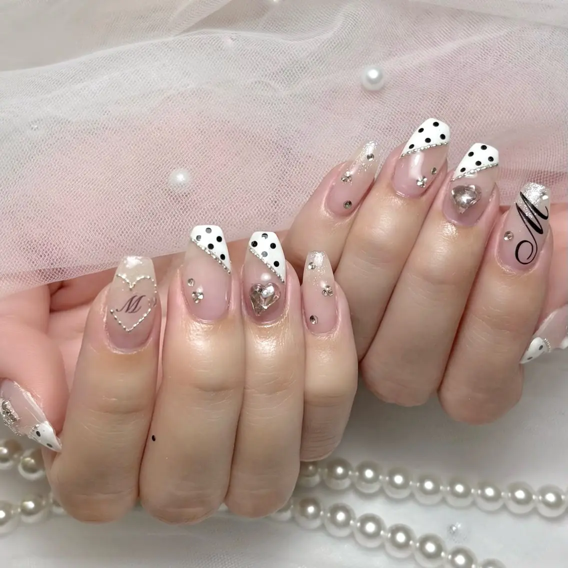 ネイル ハンドネイル Akiho🍒 堺筋本町ネイルサロンのネイルデザイン