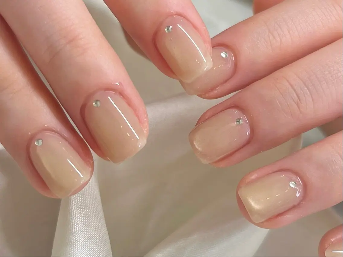 ネイル ストーンネイル petit sarina..ෆのネイルデザイン