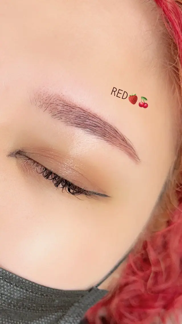 アイブロウ Li'a-eyes- 🩵のマツエク・マツパデザイン