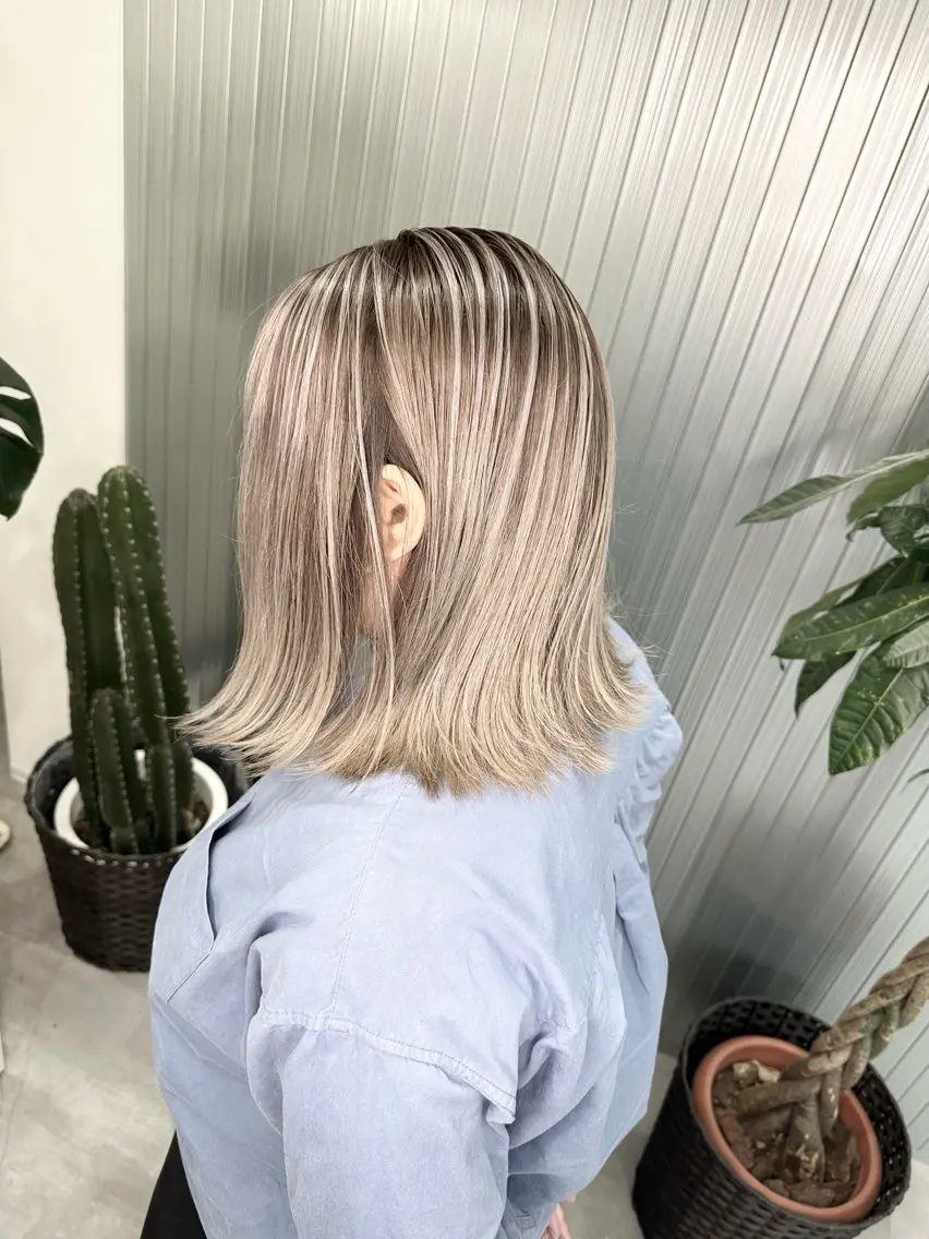 ミディアム カラー ヘアカラー LOOP hairのヘアスタイル