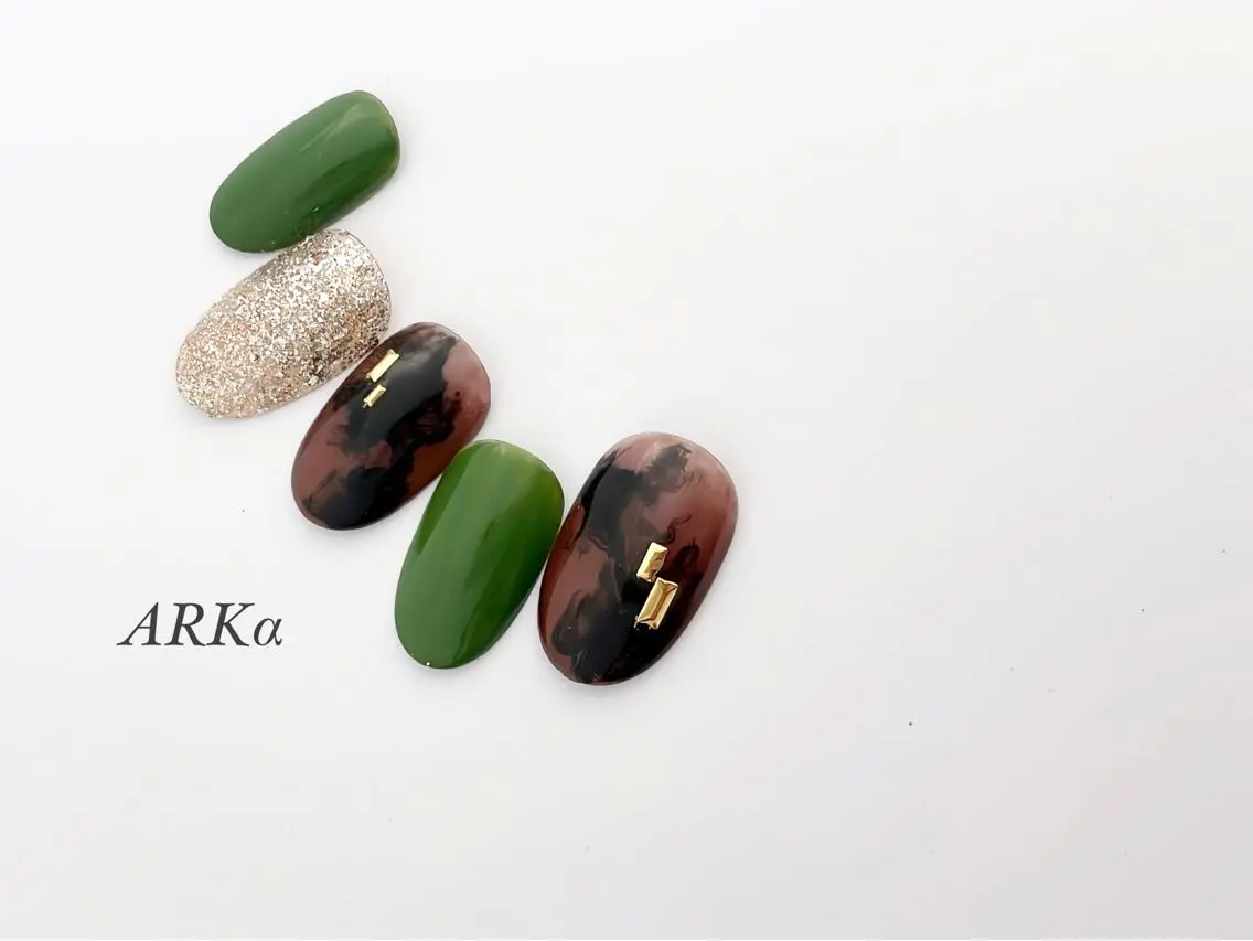 ネイル ハンドネイル ARKα Nishiのネイルデザイン