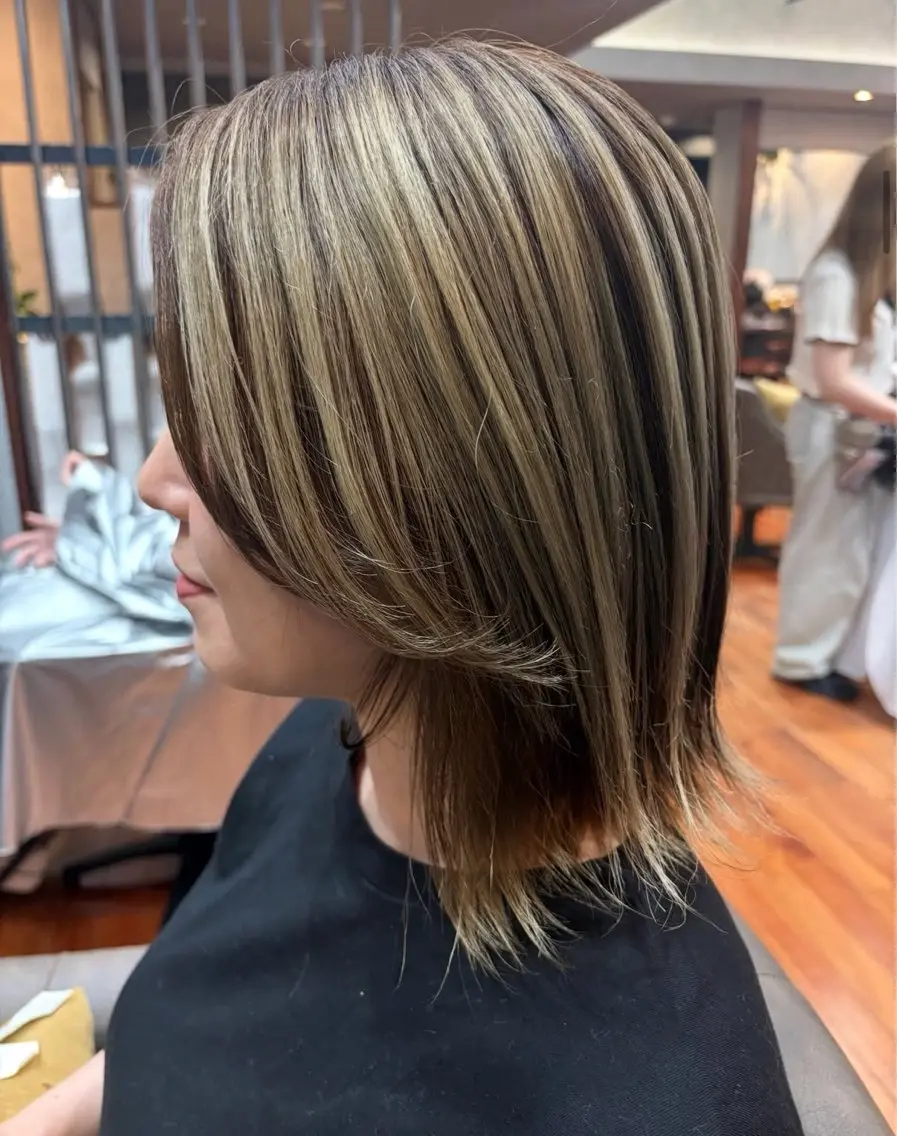 ミディアム カラー ヘアアレンジ バレイヤージュ レイヤーカット 烏山 達也のヘアスタイル