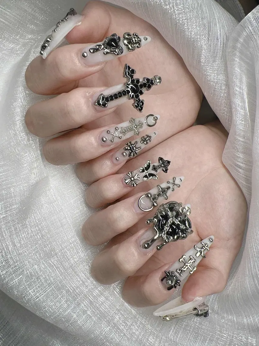 ネイル 長さ出し グラデーション 卒業式 キラキラネイル マグネットネイル ハンドネイル Lee Nailsのネイルデザイン