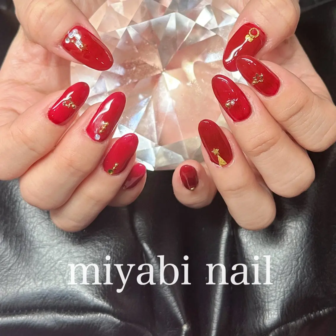 ネイル アートネイル 持ち込み 赤色 冬ネイル クリスマス ハンドネイル miyabi nail 桂川駅近くのネイルデザイン