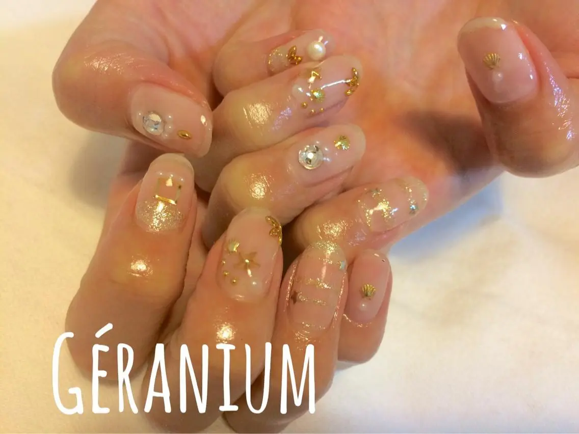 ネイル クリアネイル GéRanium Harukaのネイルデザイン