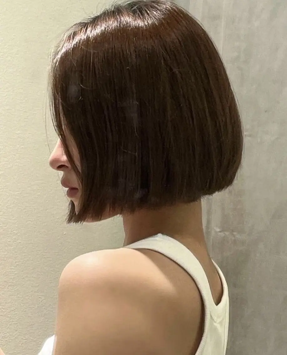ショート カラー カット ヘアカラー トリートメント 莉乃/縮毛矯正/髪質 改善/艶カラーのヘアスタイル