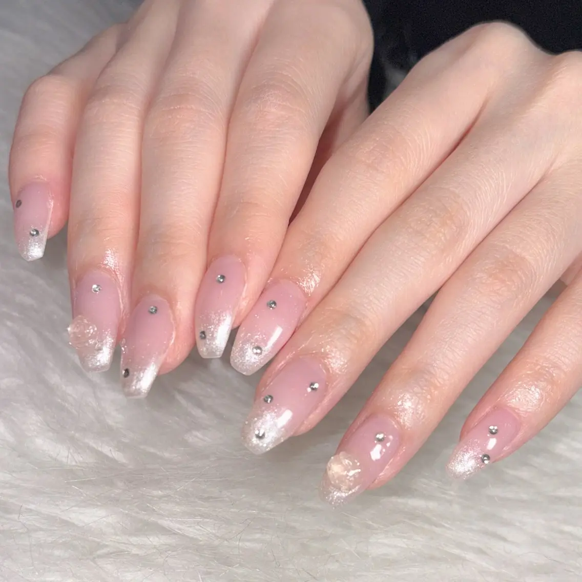 ネイル ハンドネイル LAVISH manaのネイルデザイン