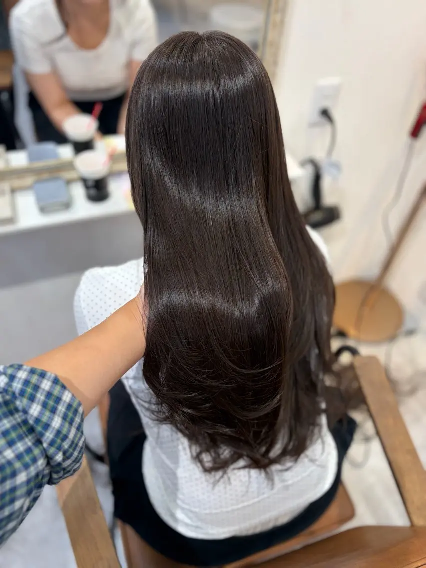ロング カラー ブラウンカラー グレージュ カット ヘアカラー トリートメント ayana/赤み消し オリーブベージュのヘアスタイル