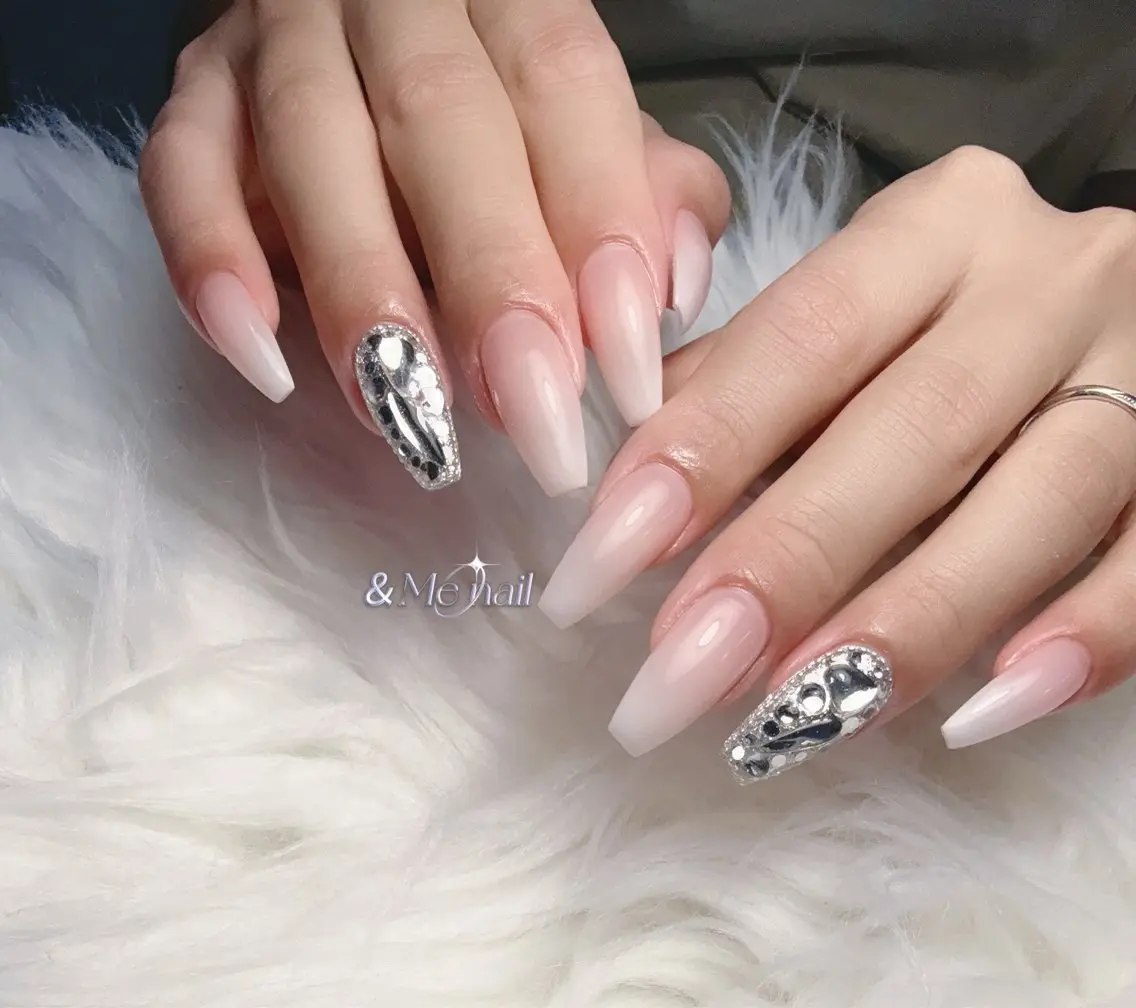 ネイル ハンドネイル ＆ME アンドミーのネイルデザイン