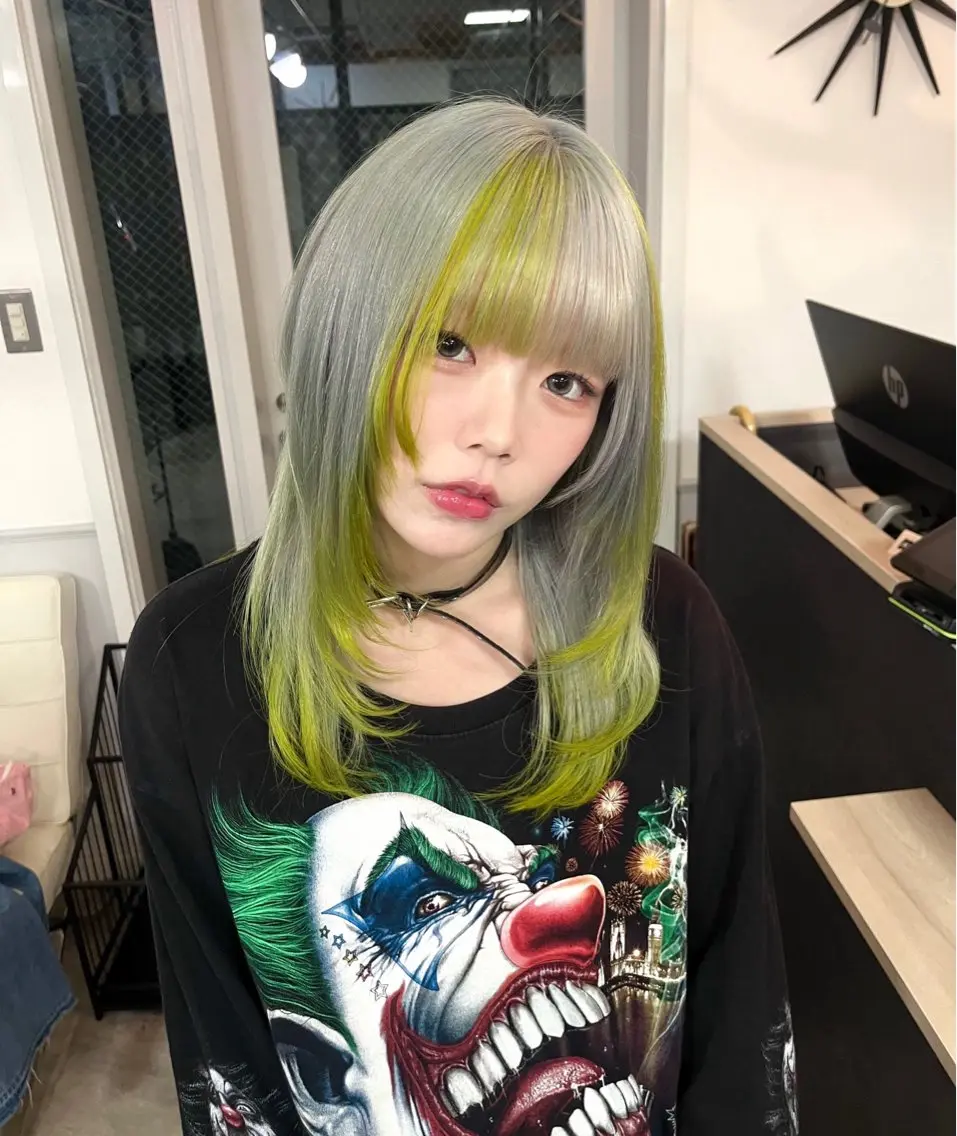 カラー ヘアカラー デザインカラー🍬✨ 透明感カラー✨ナナのヘアスタイル