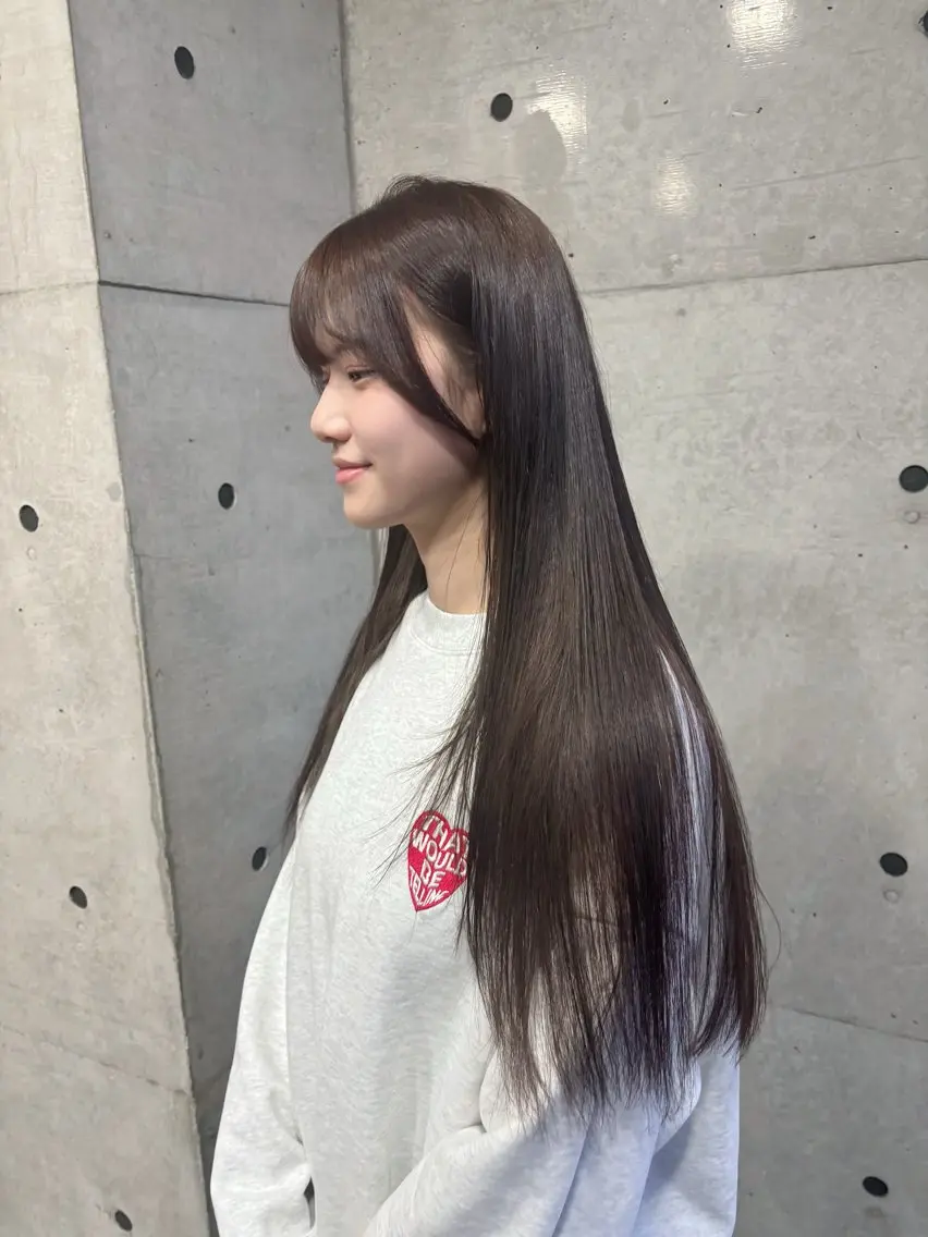 ロング レイヤーカット カット ヘアカラー 韓国ヘア🤍 慎之介のヘアスタイル
